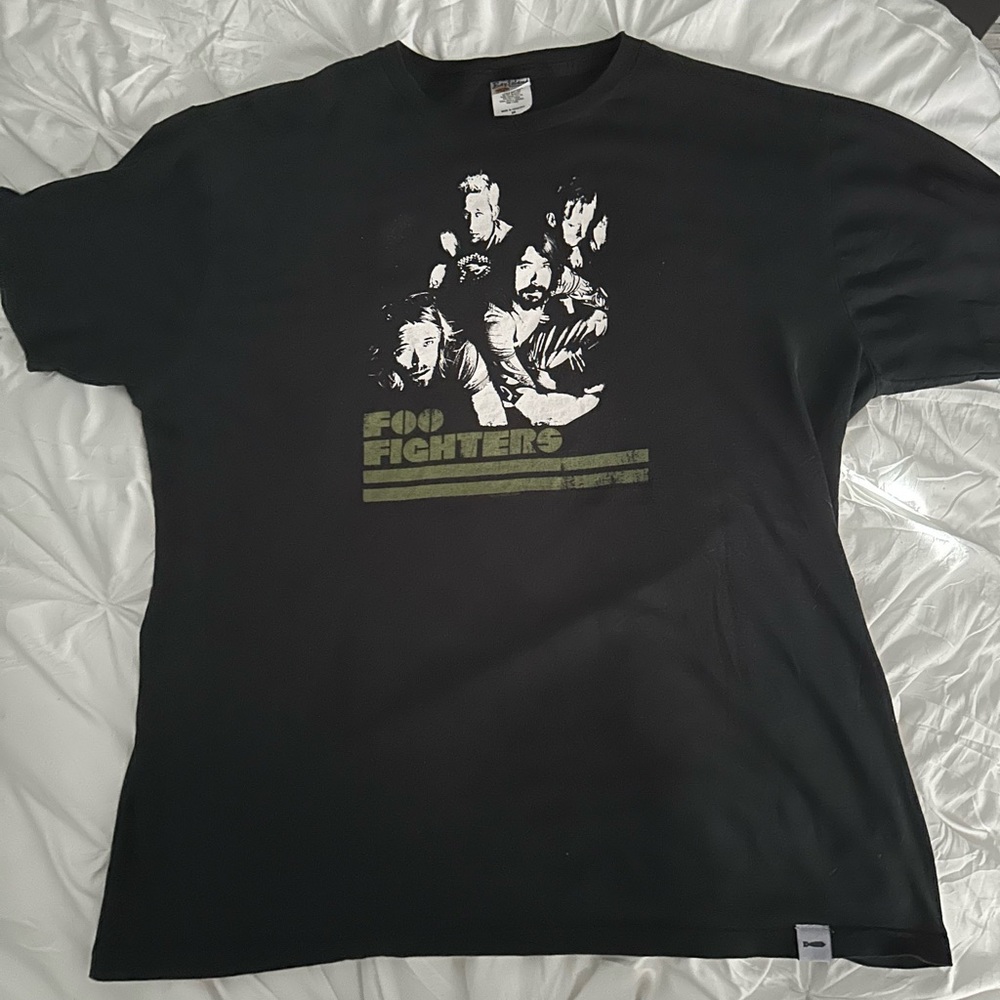 Foo Fighters Official Vintage 2002 Concert Tour Shirt collectible